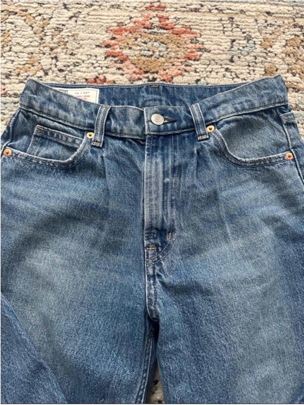 GAP High Rise Barrel Jeans | 24R - Picture 4 of 7